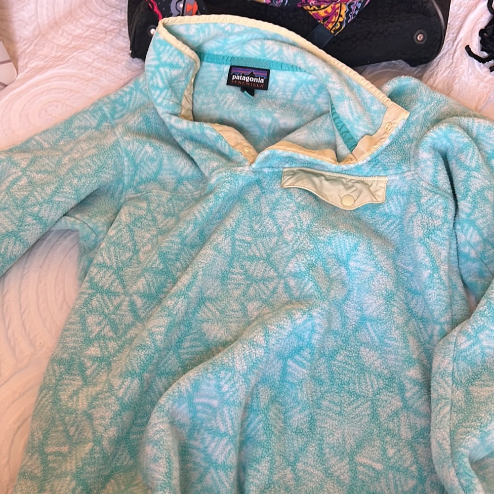 Patagonia patterned pull over sweatshirt
